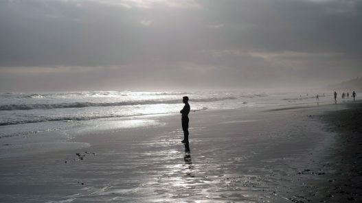 REFLEXIONES #1 Una sociedad que no está hecha para la reflexión.